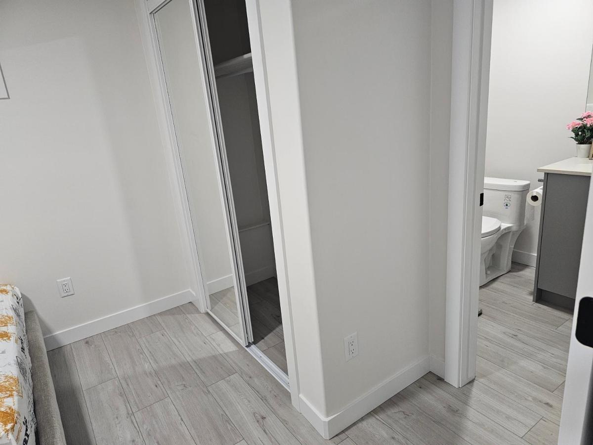 New Built House, Stay In Style Guest Suite, 2Bedroom, 2Bed, 2Bath 埃德蒙顿 外观 照片